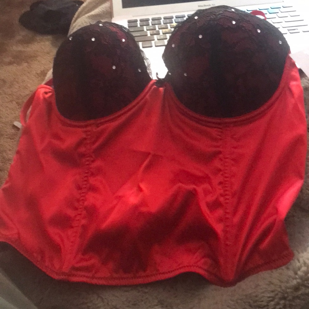 Sexy push up Bustier top for Valentine’s Day ❤️